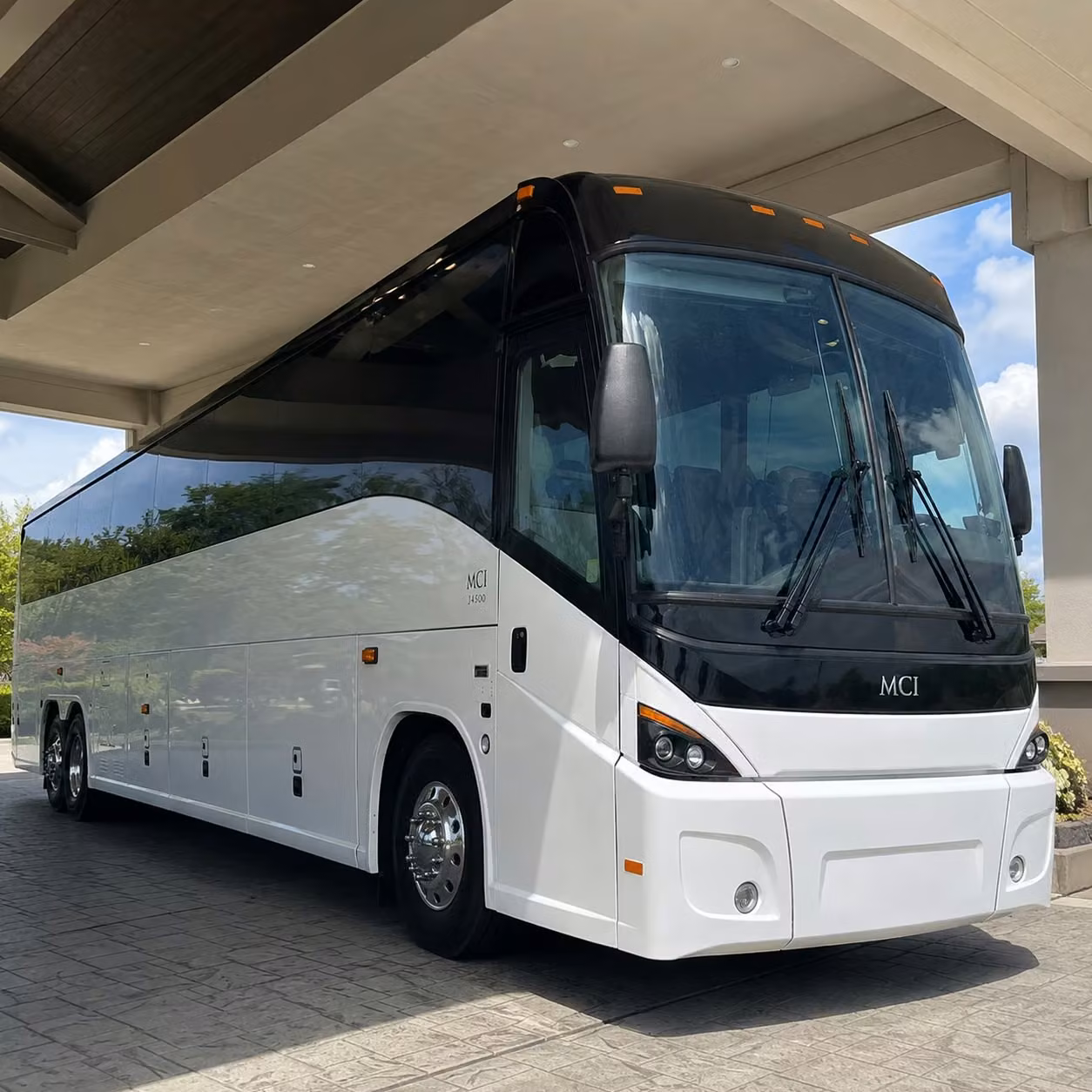 charterbuscoralsprings com helps coral springs employers run reliable shift transportation to major employment hubs