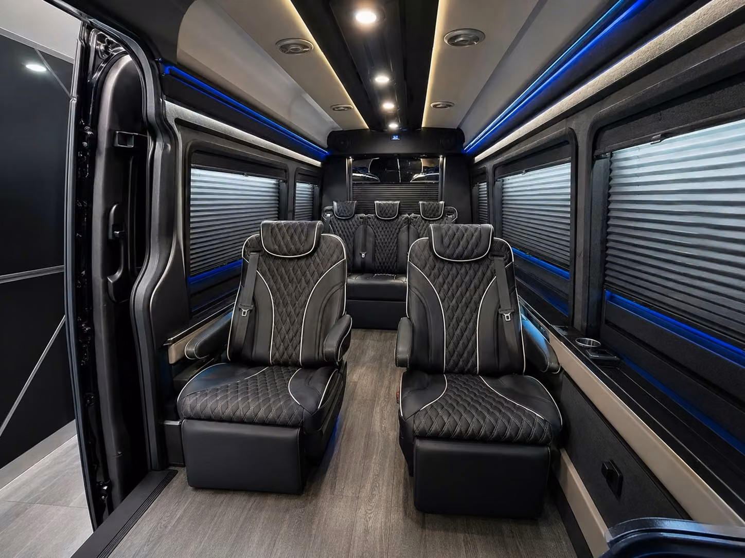 get the right bus size for your coral springs airport transfer without overpaying for space you don t need